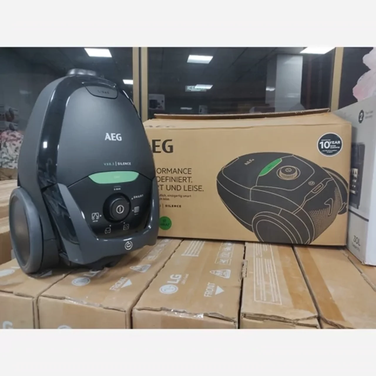 جاروبرقی AEG مدل VX82-1-ÖKO - اصل - ارسال رایگان  - اقساط